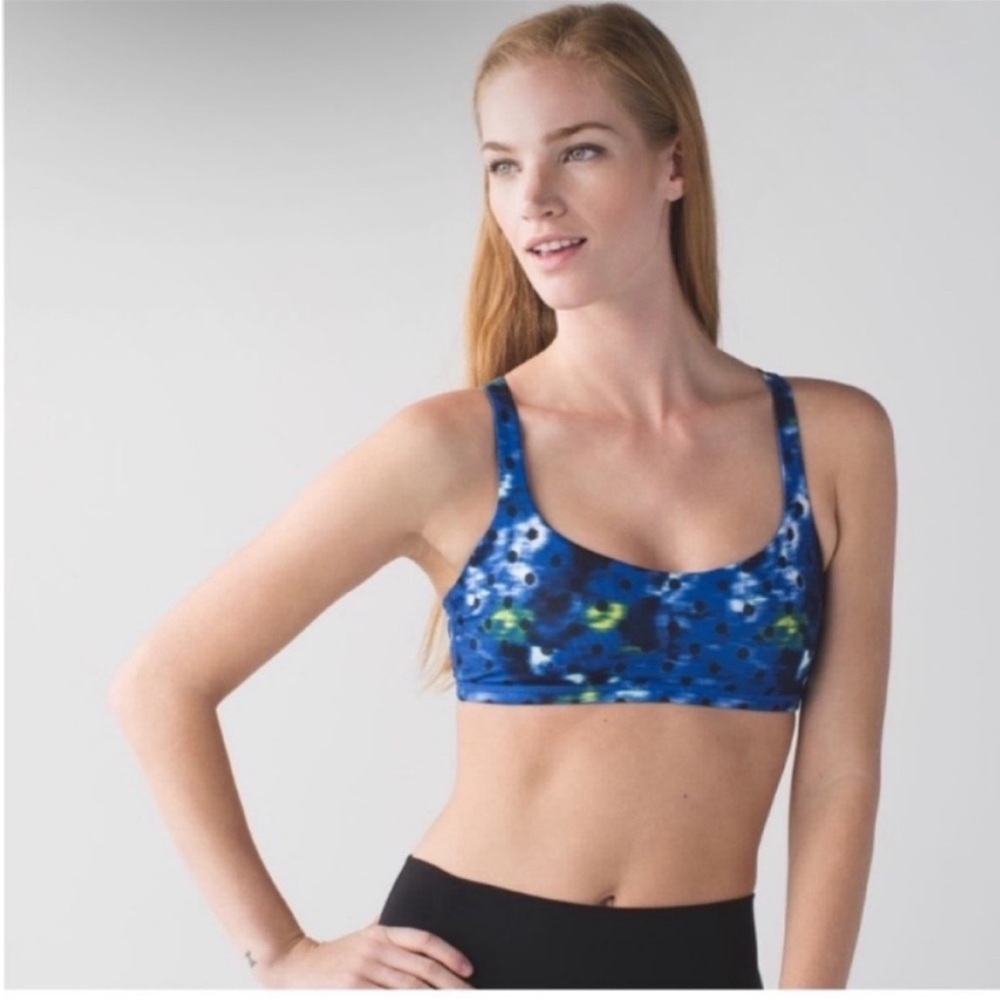Lululemon Free To Be Bra In Windy Blooms Saphire Blue Multi/Sea Mist